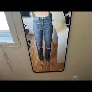 American eagle long mom jeans - size 8